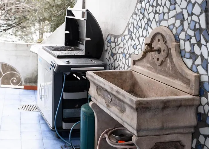 Blu Paradise Holiday home *